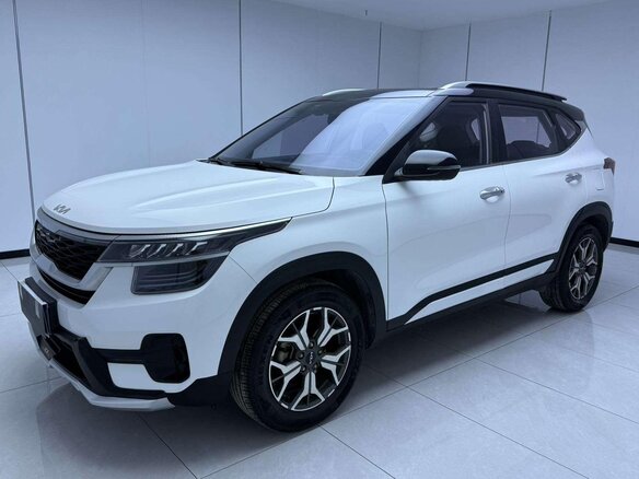 2023 Kia KX3, белый, 1575000 рублей