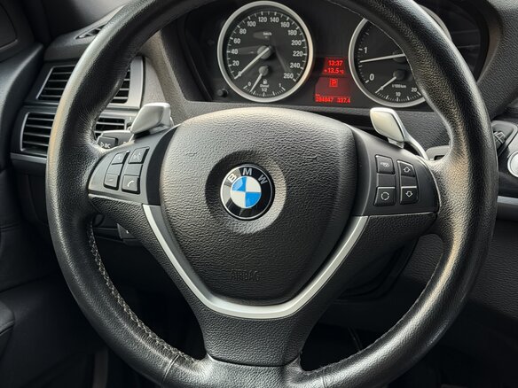 2010 BMW X6 40d I (E71), белый, 1750000 рублей - вид 22