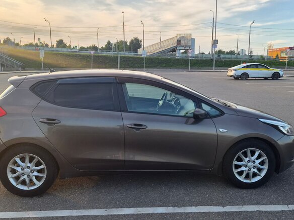 2012 Kia Ceed II, коричневый - вид 1