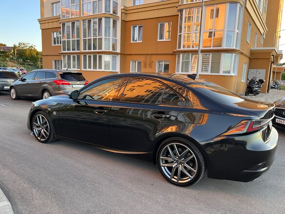 2020 Lexus IS 300 III Рестайлинг, чёрный - вид 6