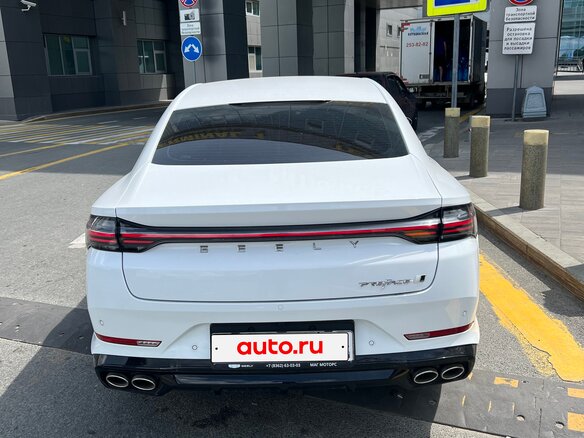 2024 Geely Preface I, белый, 3000000 рублей - вид 3