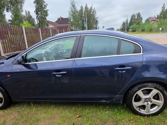 2011 Volvo S60 II, синий, 1250000 рублей - вид 3