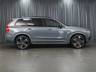 2021 Volvo XC90 B5 II Рестайлинг 1, серый, 4849000 рублей, вид 5