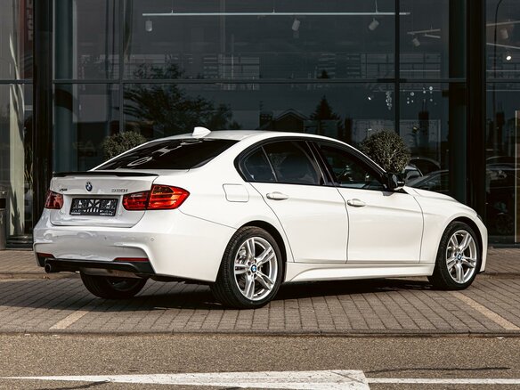 2014 BMW 3 серии 320i xDrive VI (F3x), белый, 1655000 рублей - вид 5
