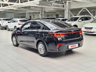 2019 Kia Rio IV, чёрный, 1660000 рублей, вид 5