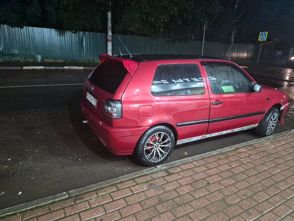 1995 Volkswagen Golf III, красный - вид 5