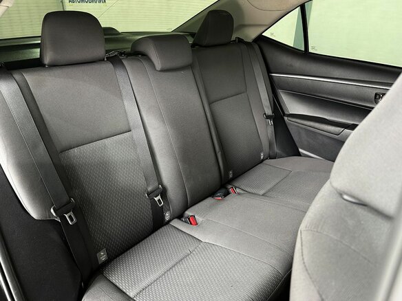 2018 Toyota Corolla XI (E160, E170, E180) Рестайлинг 1, чёрный - вид 13