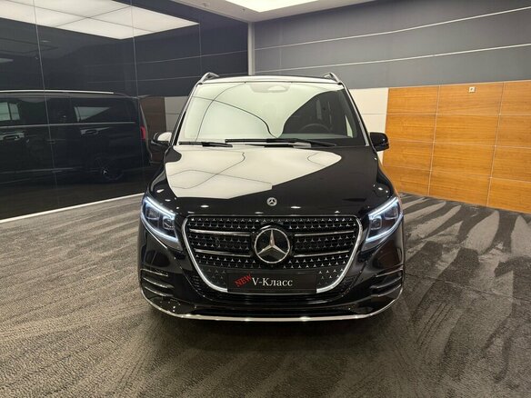 2024 Mercedes-Benz V-Класс Extra Long 300 d экстра длинный III (W447) Рестайлинг 2, чёрный, 16400000 рублей - вид 4