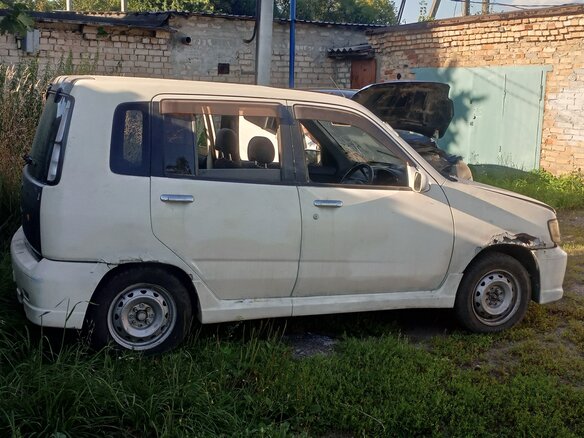 1998 Nissan Cube I (Z10), белый, 40000 рублей - вид 1
