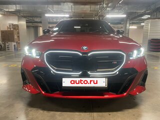 2023 BMW i5 M60 xDrive, красный, 12500000 рублей, вид 3