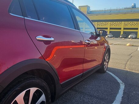2018 Kia Rio X-Line IV, красный, 1300000 рублей, вид 5