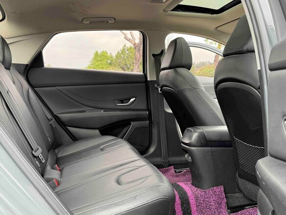 2022 Hyundai Elantra VII (CN7), серебристый - вид 16