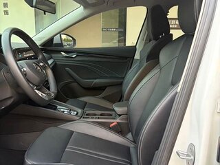 2022 Skoda Octavia IV (A8), белый, 1790005 рублей, вид 5