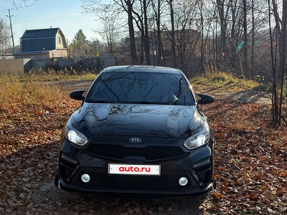 2018 Kia Cerato IV, чёрный, 1480000 рублей - вид 2