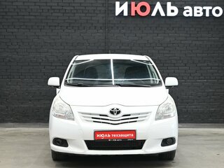 2011 Toyota Verso I, белый, 1030000 рублей, вид 2