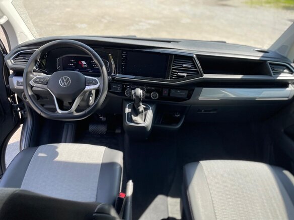 2022 Volkswagen Multivan T6 Рестайлинг, серый, 4840007 рублей - вид 12