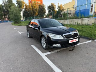 2010 Skoda Octavia II (A5) Рестайлинг, чёрный, 990000 рублей, вид 3