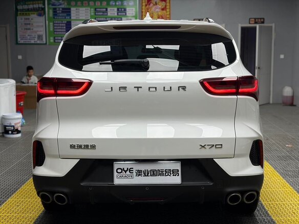 2023 Jetour X70 I Рестайлинг, белый, 1300000 рублей - вид 5