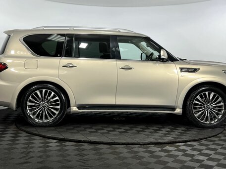 2019 Infiniti QX80 I Рестайлинг 2, бежевый, 3450000 рублей, вид 5