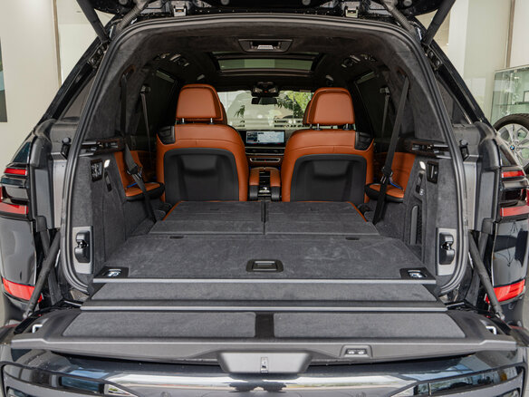 2025 BMW X7 40d I (G07) Рестайлинг, чёрный - вид 37