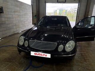 2004 Mercedes-Benz E-Класс 240 III (W211, S211), чёрный, 500000 рублей, вид 2