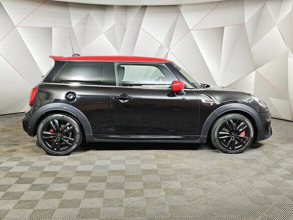 2021 Mini Hatch JCW III (F55/F56) Рестайлинг, чёрный, 3079000 рублей - вид 5