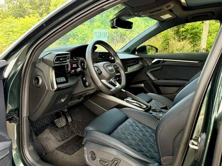 2023 Audi A3 Sportback 35 TFSI IV (8Y), зелёный, 1957777 рублей, вид 3