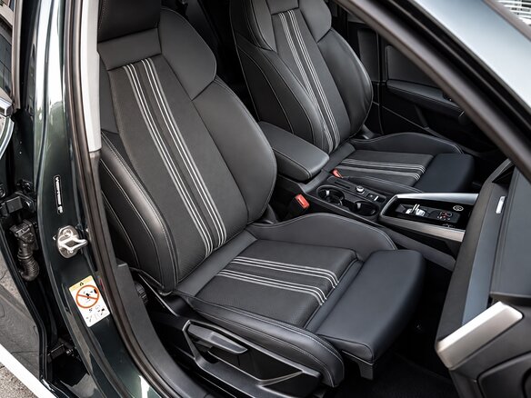 2023 Audi A3 Sportback 35 TFSI IV (8Y), зелёный, 2300002 рублей - вид 23