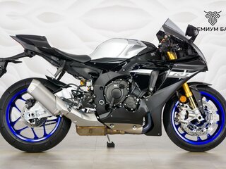 Yamaha YZF-R1M