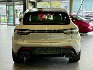 2026 Porsche Macan I Рестайлинг 2, серый, 14220000 рублей, вид 4
