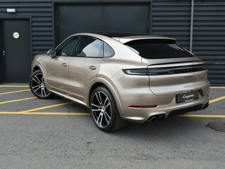 2026 Porsche Cayenne Coupé III Рестайлинг, серый, 19490000 рублей, вид 5