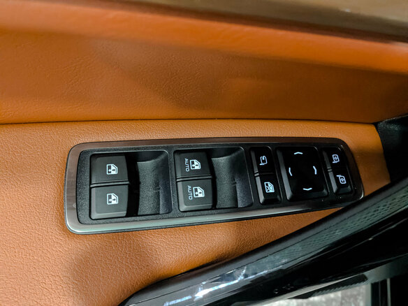 2024 Lada (ВАЗ) Vesta SW Cross I Рестайлинг (NG), чёрный, 1690000 рублей - вид 24