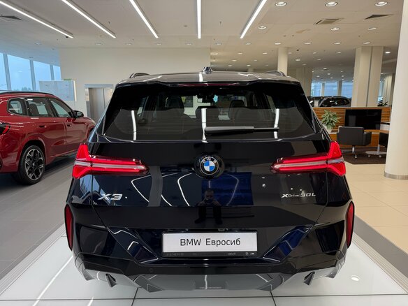 2026 BMW X3 Long 30L xDrive IV (G45/G48), чёрный, 7190000 рублей - вид 5