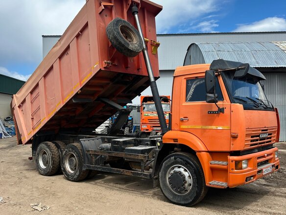 2011 КамАЗ 6520, оранжевый, 1499000 рублей - вид 1