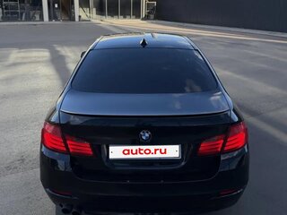 2013 BMW 5 серии 520i VI (F10/F11/F07), чёрный, 1955000 рублей, вид 4