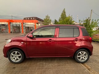 2016 Toyota Passo III, красный, 830000 рублей, вид 2