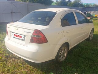 2010 Chevrolet Aveo I Рестайлинг, белый, 375000 рублей, вид 4