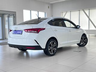 2020 Hyundai Solaris II Рестайлинг, белый, 1530000 рублей, вид 5
