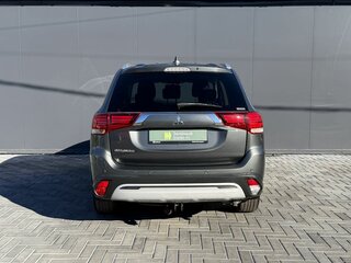 2021 Mitsubishi Outlander III Рестайлинг 3, серый, 2690000 рублей, вид 4