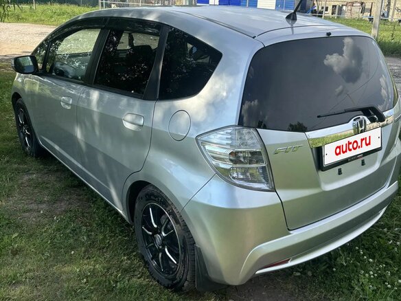 2011 Honda Fit Hybrid II, серый, 850000 рублей - вид 5