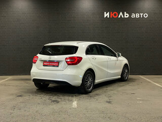 2014 Mercedes-Benz A-Класс 180 III (W176), белый, 1300000 рублей, вид 5
