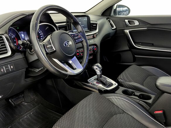 2018 Kia Ceed III, белый, 1525000 рублей - вид 14