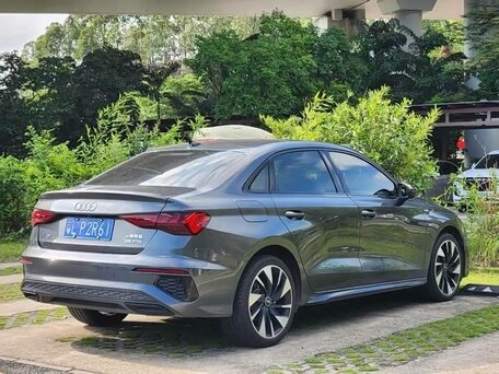2023 Audi A3 35 TFSI Long IV (8Y), серый, 2295000 рублей, вид 4