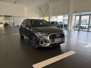 2022 Audi Q3 45 TFSI II (F3), серый, 3550000 рублей, вид 1