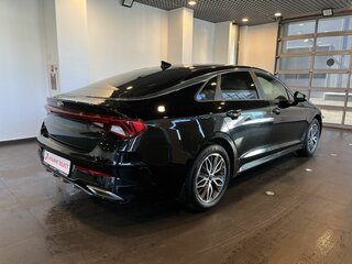 2021 Kia K5 III, чёрный, 2700000 рублей, вид 3