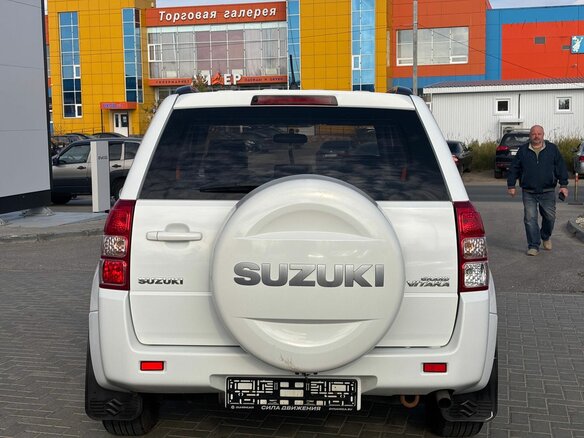 2014 Suzuki Grand Vitara II Рестайлинг 2, белый, 1350000 рублей - вид 4