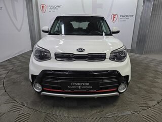 2017 Kia Soul II Рестайлинг, белый, 1435000 рублей, вид 2