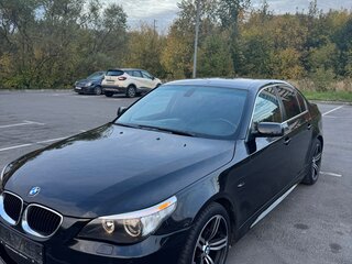 2004 BMW 5 серии 520i V (E60/E61), чёрный, 1150000 рублей, вид 1