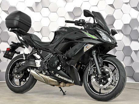 2018 Kawasaki Ninja 650, чёрный, 699000 рублей, вид 1