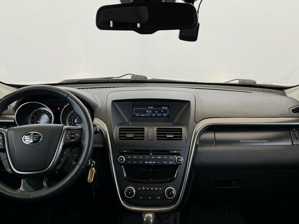 2018 FAW Besturn X80 I, белый - вид 4